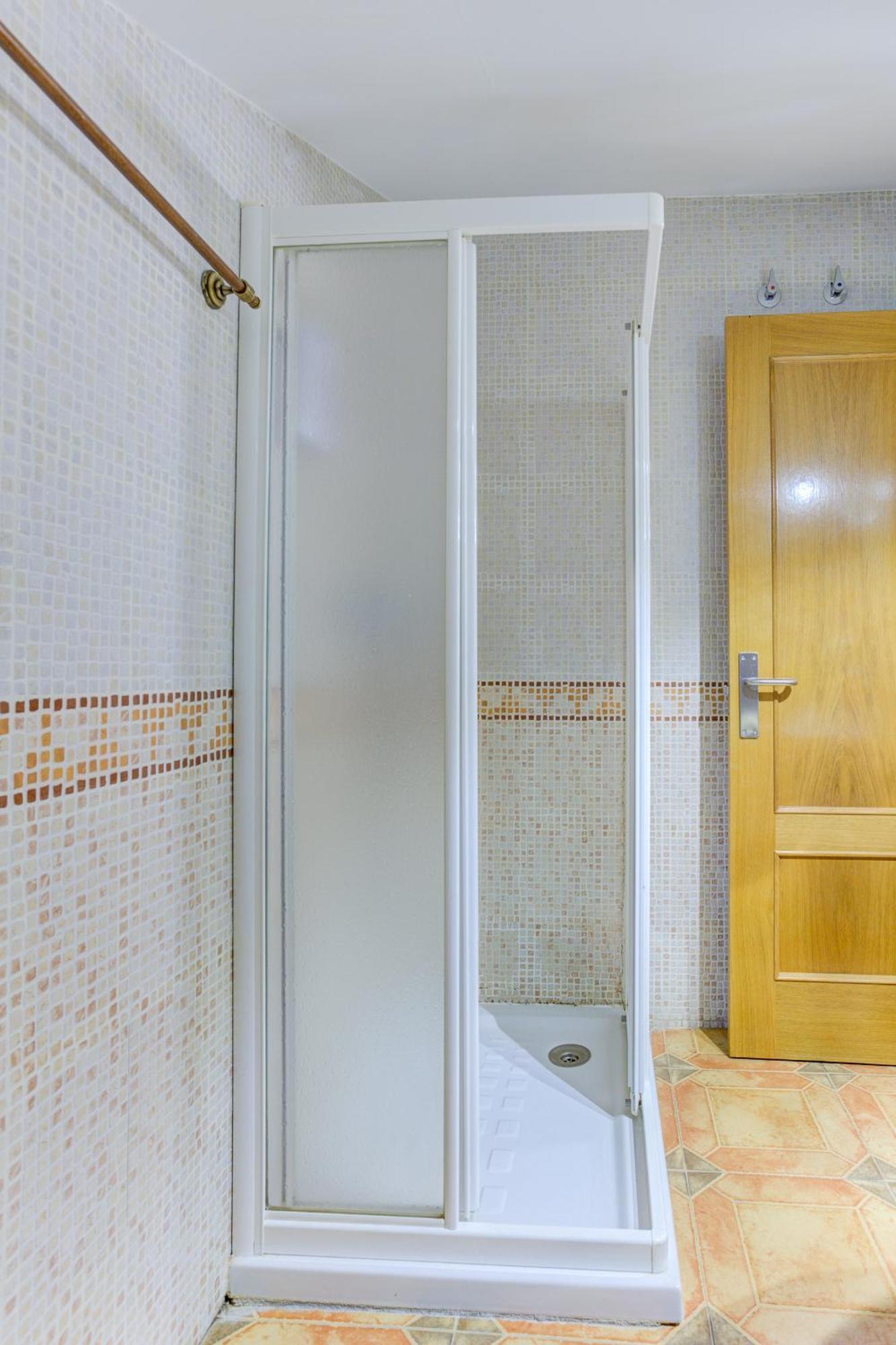 Hotel Pizarro أومانيس ديه مدريد المظهر الخارجي الصورة