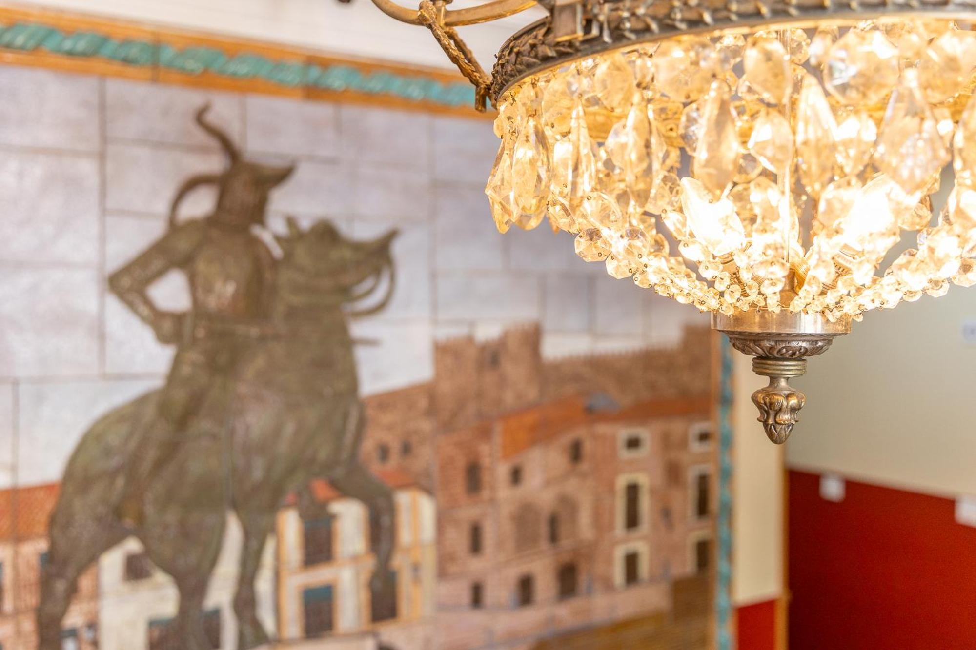Hotel Pizarro أومانيس ديه مدريد المظهر الخارجي الصورة